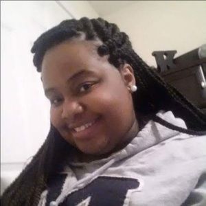 Meet your Posher, Jade